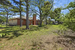 2026 Pebblecreek Dr, Cleburne, TX 76033 - Photo 29