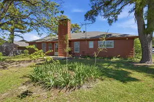2026 Pebblecreek Dr, Cleburne, TX 76033 - Photo 27