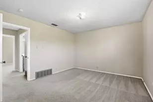 2026 Pebblecreek Dr, Cleburne, TX 76033 - Photo 11