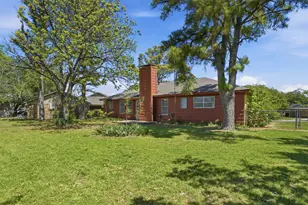 2026 Pebblecreek Dr, Cleburne, TX 76033 - Photo 27