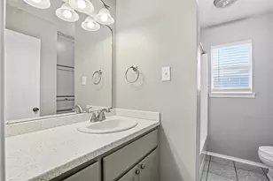 2026 Pebblecreek Dr, Cleburne, TX 76033 - Photo 9