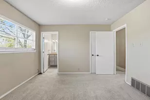 2026 Pebblecreek Dr, Cleburne, TX 76033 - Photo 23
