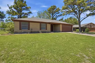 2026 Pebblecreek Dr, Cleburne, TX 76033 - Photo 9