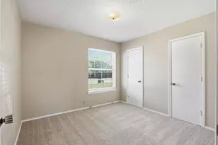 2026 Pebblecreek Dr, Cleburne, TX 76033 - Photo 19