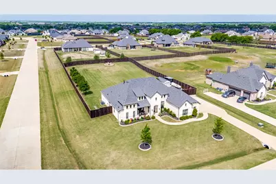 851 Horseshoe Meadows Drive, Waxahachie, TX 75167 - Photo 3