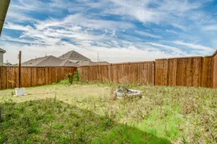 229 Town Pk Ave, Princeton, TX 75407 - Photo 25