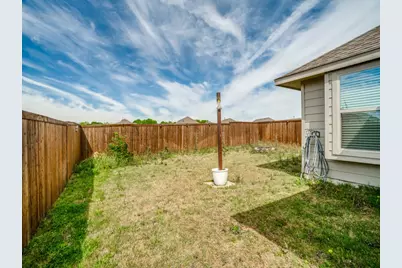 229 Town Park Avenue, Princeton, TX 75407 - Photo 23