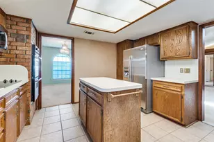 3913 Timberidge Dr, Irving, TX 75038 - Photo 11