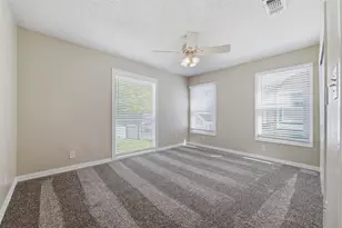 317 12th St, Grand Prairie, TX 75051 - Photo 11