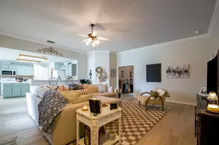 943 Morgan Dr, Burleson, TX 76028 - Photo 7
