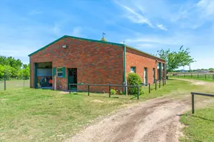 2201 E FM 813, Ennis, TX 75119 - Photo 39