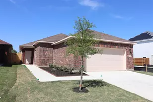 232 Michelle Dr, Grand Prairie, TX 75051 - Photo 1