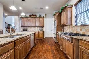 11124 Berkeley Hall Ln, Frisco, TX 75033 - Photo 9