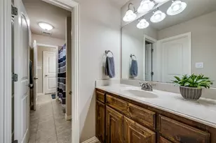 11124 Berkeley Hall Ln, Frisco, TX 75033 - Photo 25