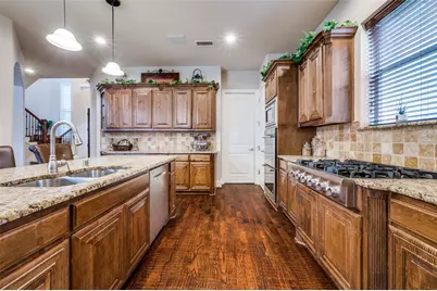 11124 Berkeley Hall Lane, Frisco, TX 75033 - Photo 11
