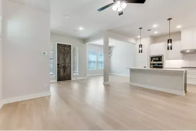 704 Yellow Warbler Way, Arlington, TX 76005 - Photo 5