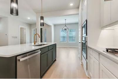 704 Yellow Warbler Way, Arlington, TX 76005 - Photo 9