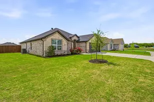 601 Violet Dr, Tolar, TX 76476 - Photo 23