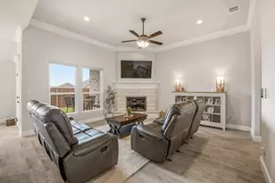 601 Violet Dr, Tolar, TX 76476 - Photo 3