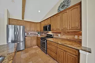 348 Hardwicke Ln, Little Elm, TX 75068 - Photo 9