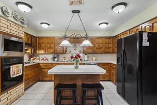 1617 Westridge Dr, Hurst, TX 76054 - Photo 11