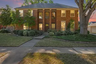 905 Silverthorne Trail, Highland Village, TX 75077 - Photo 1