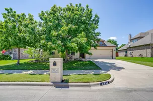 3936 Brookdale Rd, Benbrook, TX 76116 - Photo 3