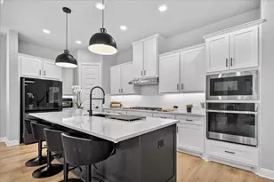 624 Treaty Oak Dr, Lewisville, TX 75056 - Photo 5