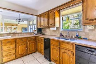 663 Coxs Oak Valley Rd, Waco, TX 76705 - Photo 17