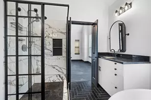 4160 Towne Green Cir, Addison, TX 75001 - Photo 15