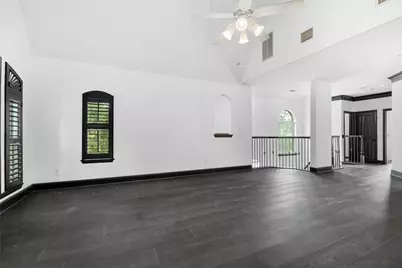 4160 Towne Green Circle, Addison, TX 75001 - Photo 5