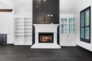 4160 Towne Green Cir, Addison, TX 75001 - Photo 3