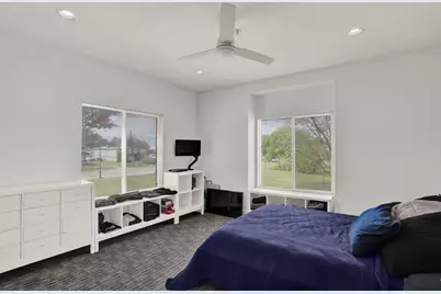 107 N Merrill Avenue, Duncanville, TX 75116 - Photo 9