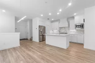 523 Cobblestone Ln, Irving, TX 75039 - Photo 3