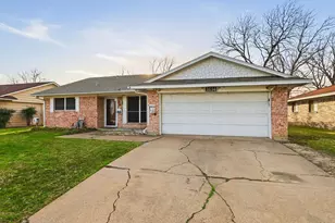 1634 Camara Ct, Grand Prairie, TX 75051 - Photo 27