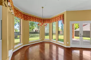 917 Hills Creek Dr, McKinney, TX 75072 - Photo 15