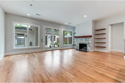 4652 Livingston Avenue, Dallas, TX 75209 - Photo 9