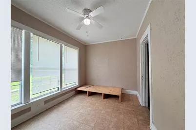 900 W Central Avenue, Fort Worth, TX 76164 - Photo 11