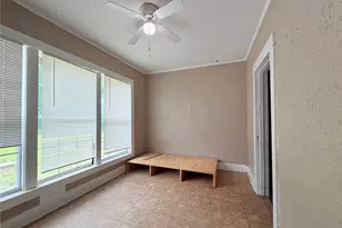 900 W Central Ave, Fort Worth, TX 76164 - Photo 11