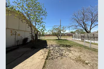 5002 Longhorn Trail, Garland, TX 75043 - Photo 15