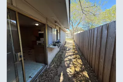 5002 Longhorn Trail, Garland, TX 75043 - Photo 13