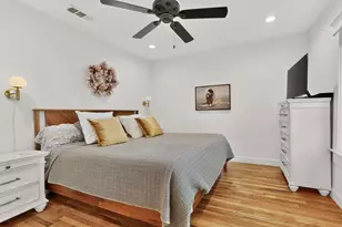 835 S Edgefield Ave, Dallas, TX 75208 - Photo 25