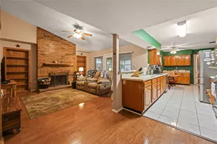 2609 Kimberly Dr, Garland, TX 75040 - Photo 9