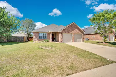 215 Stable Drive, Waxahachie, TX 75165 - Photo 3