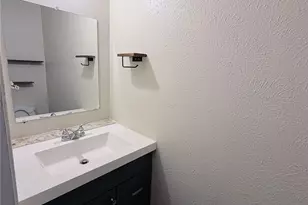 10500 Lake June Rd, Dallas, TX 75217 - Photo 15