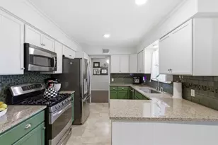 3241 Lockmoor Ln, Dallas, TX 75220 - Photo 15