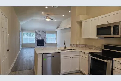 3604 Lily Lane, Rowlett, TX 75089 - Photo 9