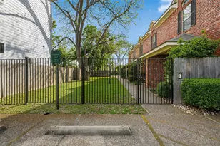 1809 S 11th St, Waco, TX 76706 - Photo 25