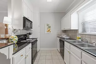 1809 S 11th St, Waco, TX 76706 - Photo 11