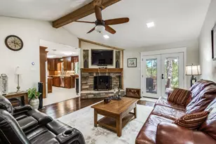 16590 Red bud Dr, Frisco, TX 75071 - Photo 7